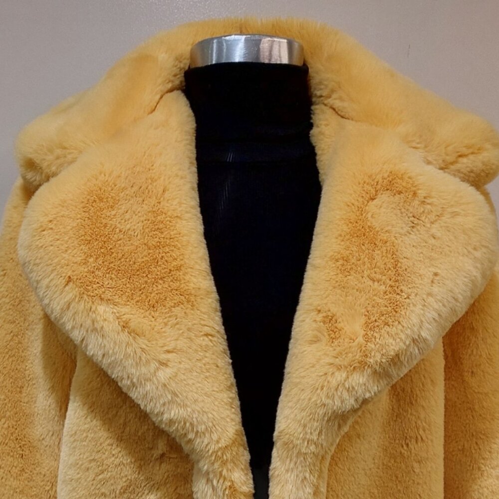 💥STUNNING💥GUESS FAUX FUR COAT in YELLOW HONEY GOLD - Picture 13 of 15